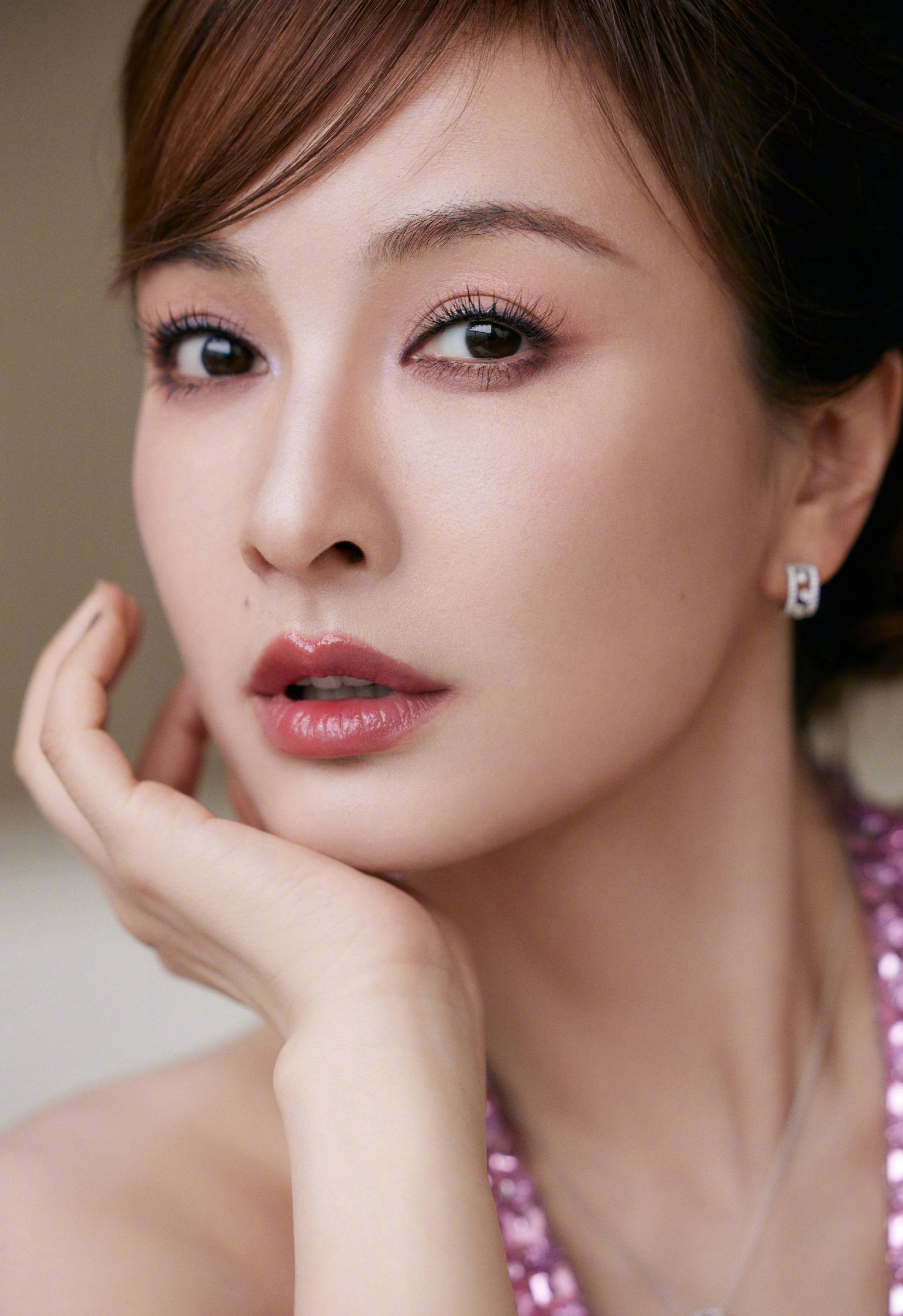 阿森纳足球
_吴昕被曝“资产十位数”:没老公没孩子财富自由有多爽阿森纳足球
?