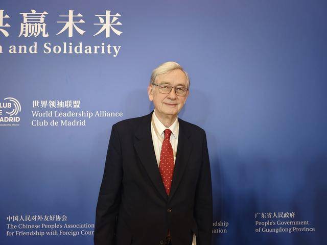 皇冠信用怎么租
_斯洛文尼亚前总统图尔克：对日本侵犯一个中国原则的做法必须保持警惕