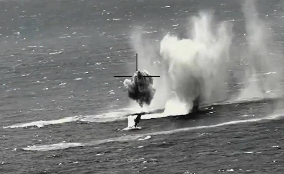 皇冠信用网代理_两岸统一利器！炸入台岛24海里皇冠信用网代理，解放军倾泻火力，台军只剩1分钟